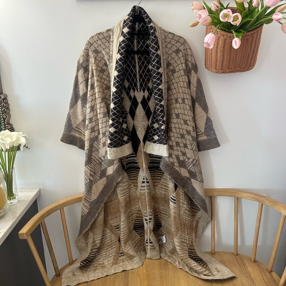 ESCADA Geometric Patterned Sweater - Picture 1 of 7